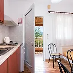 Eriva Aparthotel *